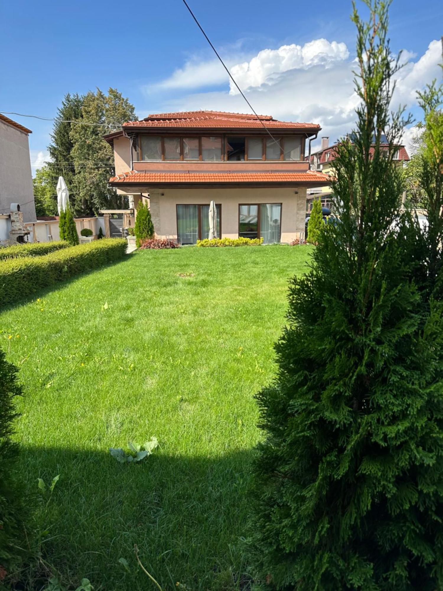 Stella Guesthouse Saparewa Banja Zewnętrze zdjęcie