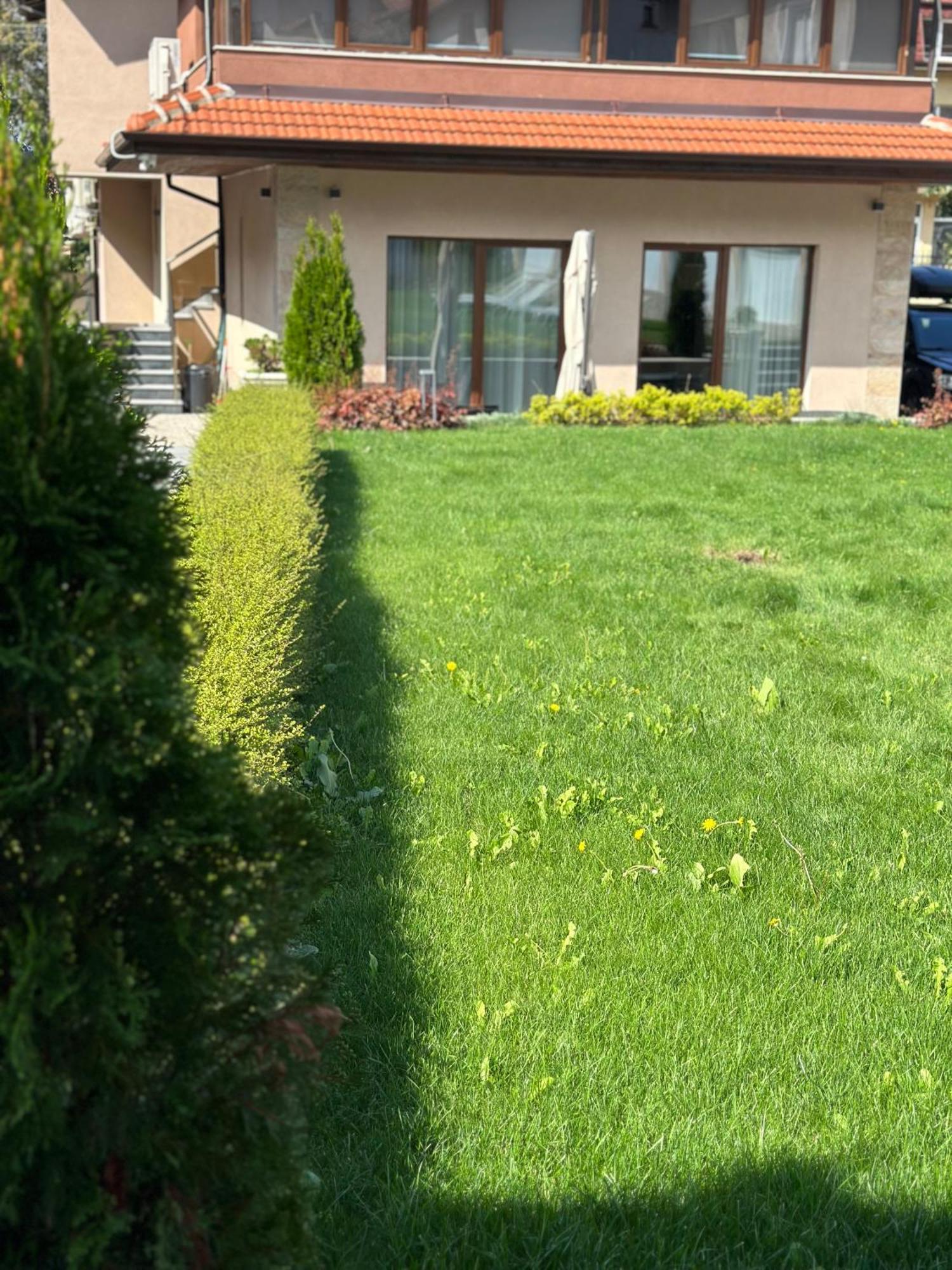 Stella Guesthouse Saparewa Banja Zewnętrze zdjęcie